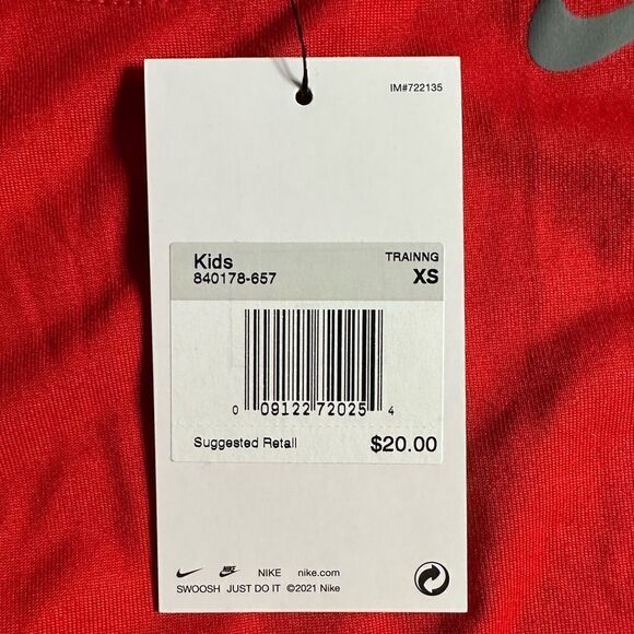 NWT Nike Drifit Boys T-Shirt (XS) - Picture 2 of 4